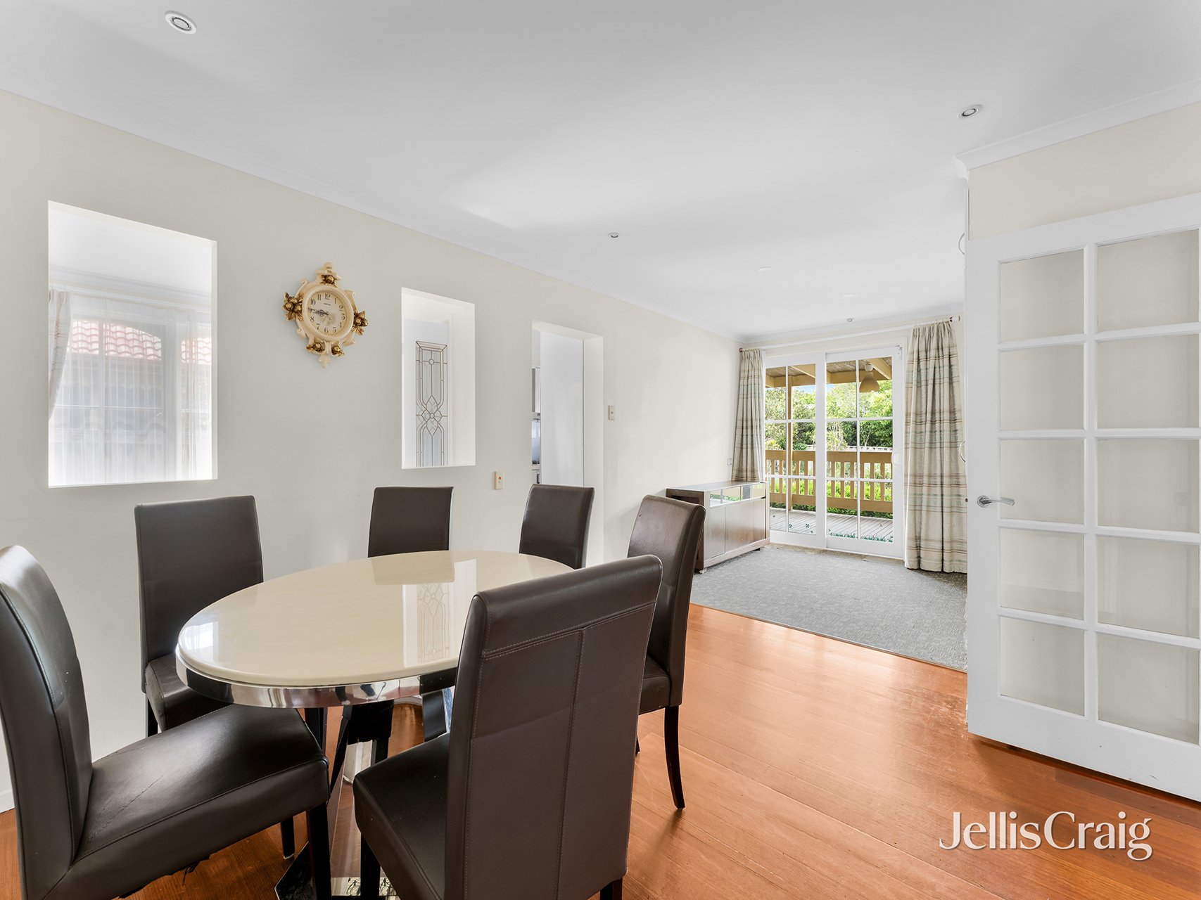 8 Kooringa Crescent, Wheelers&nbsp;Hill image 3