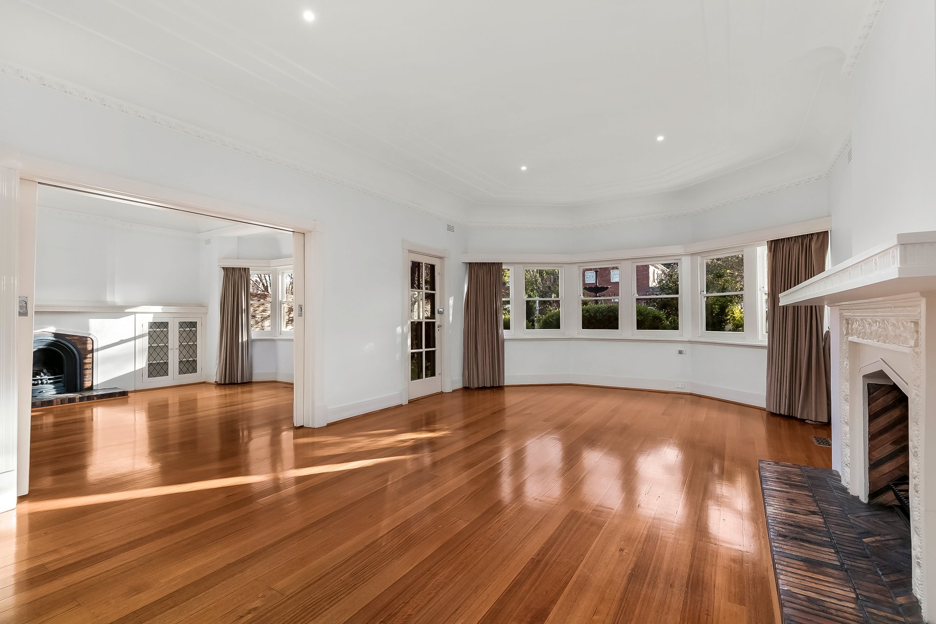 Property Gallery - Main Image