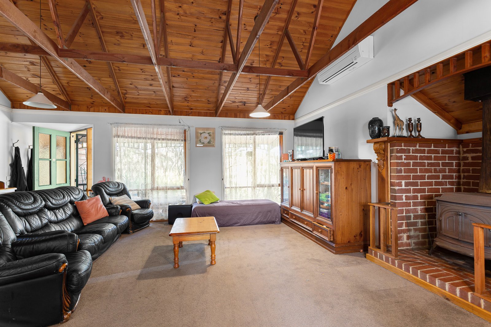 Property Gallery Thumbnail 4