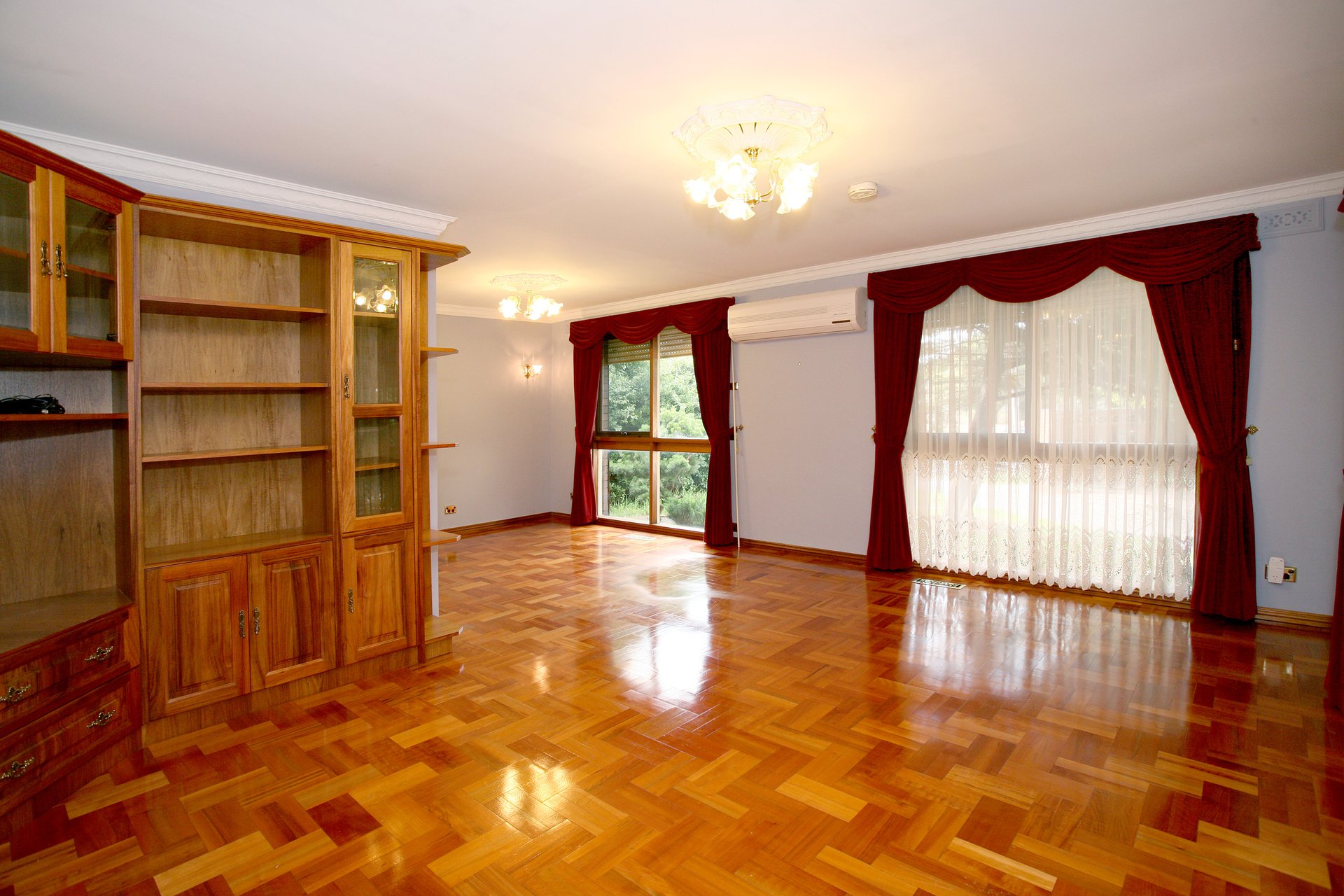 8 Lauriston Court, Mulgrave image 4