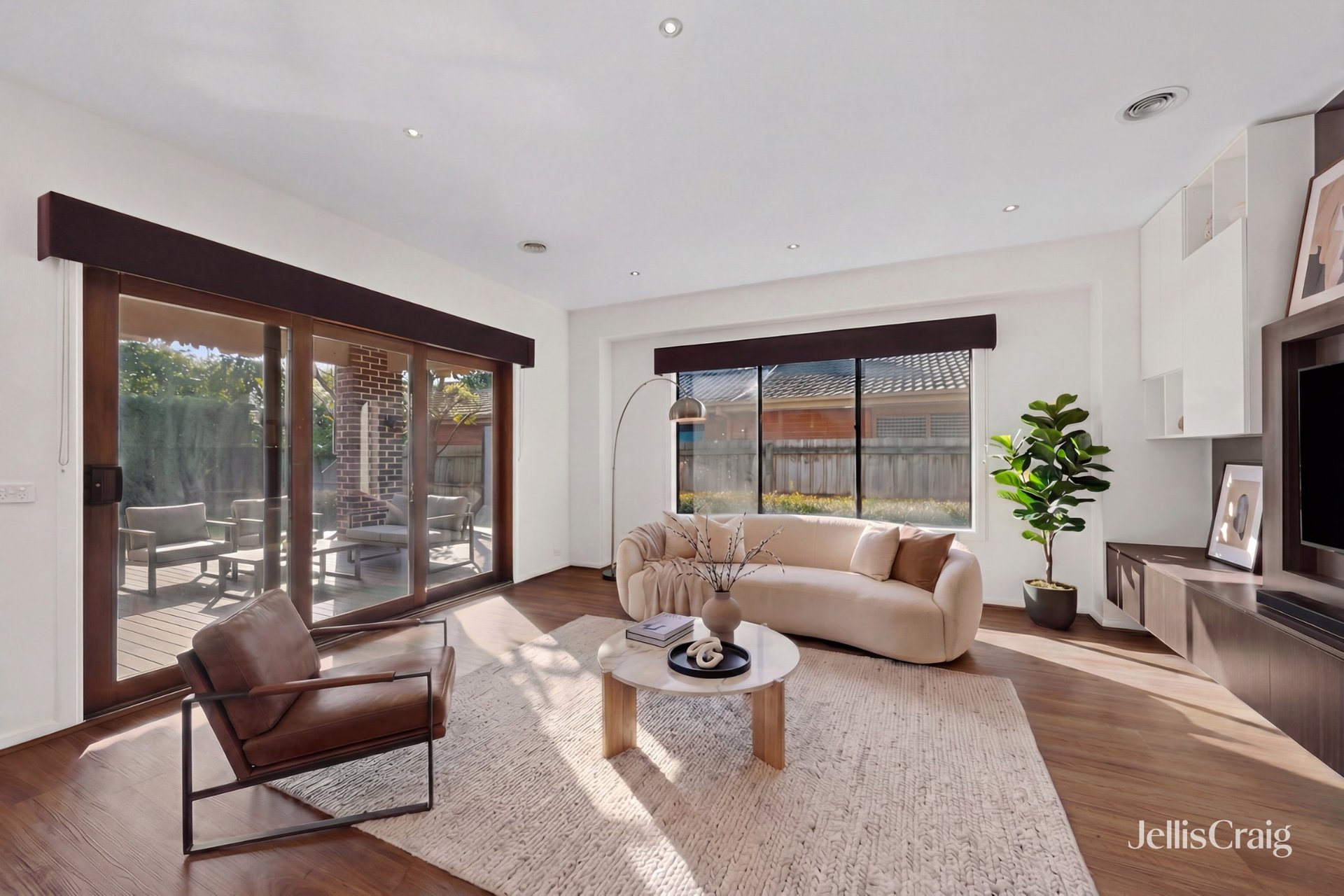 8 Lawson Street, Balwyn&nbsp;North image 2