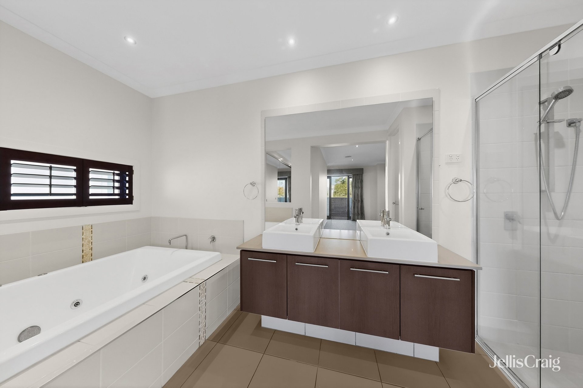 8 Lawson Street, Balwyn&nbsp;North image 6