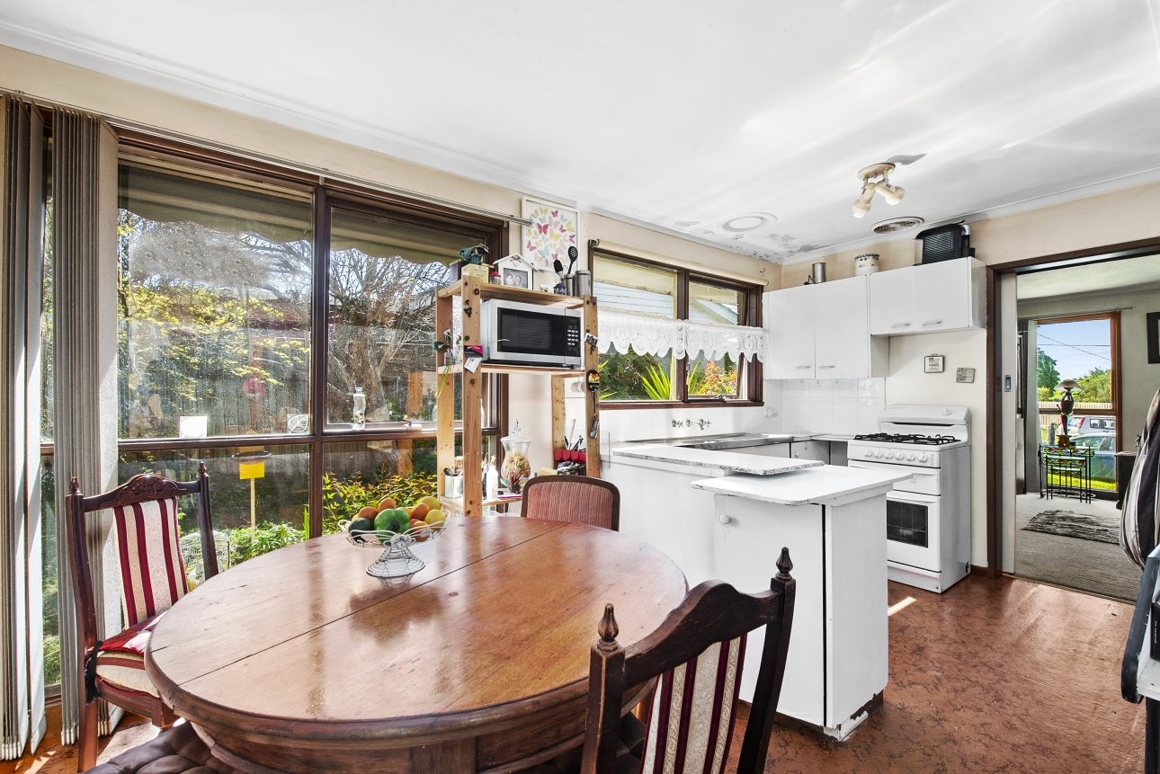 8 Lewis Court, Grovedale image 2