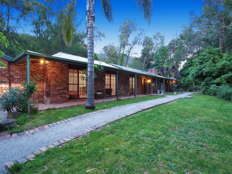 8 Lewis Road, Montrose image 1