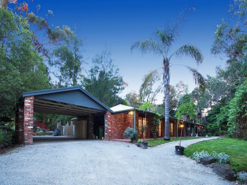 8 Lewis Road, Montrose image 2