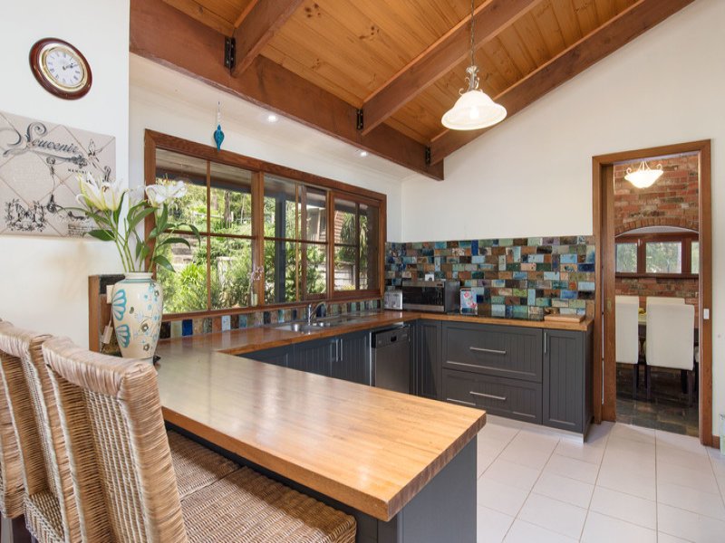 8 Lewis Road, Montrose image 7