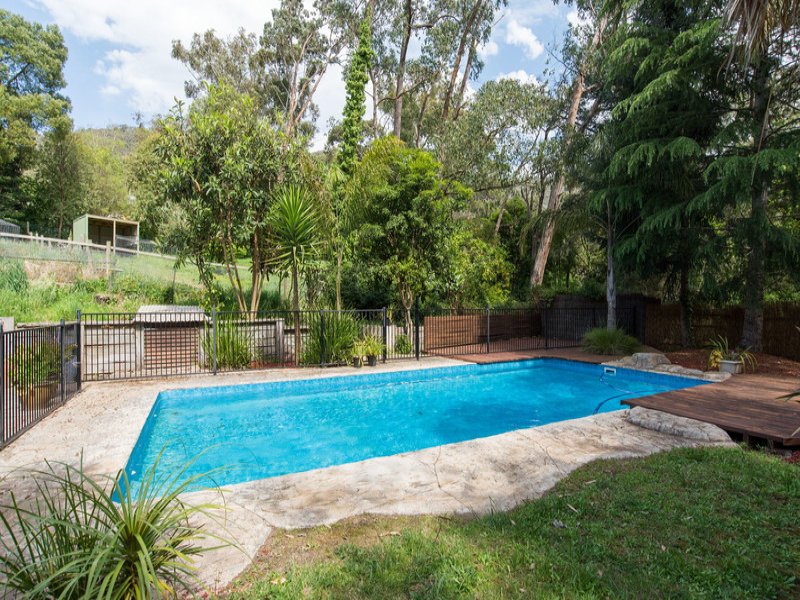 8 Lewis Road, Montrose image 16