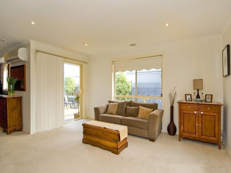 8 Lexia Place, Waurn Ponds image 4