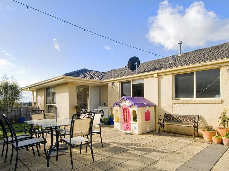 8 Lexia Place, Waurn Ponds image 10