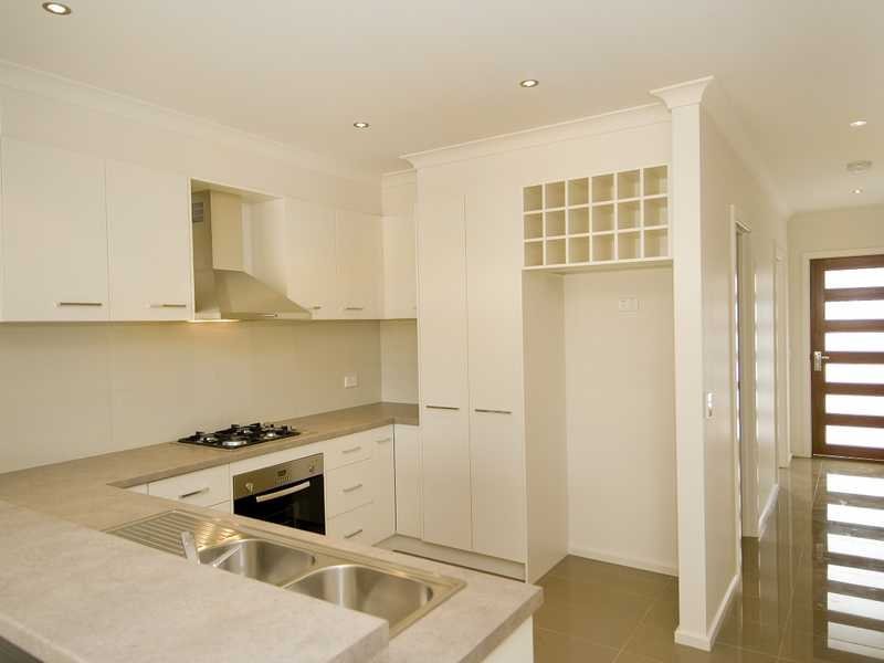 8 Little Fenwick Street, Geelong image 2