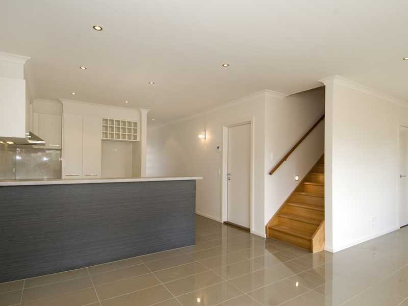 8 Little Fenwick Street, Geelong image 8