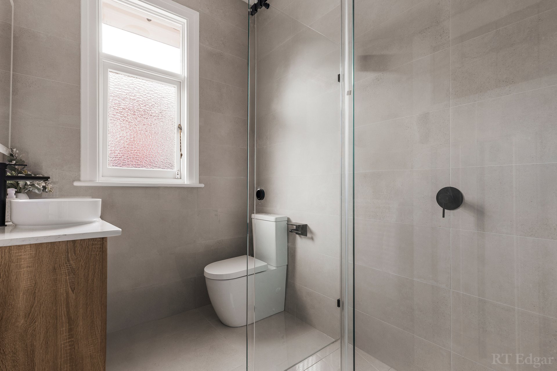 Property Gallery Thumbnail 13