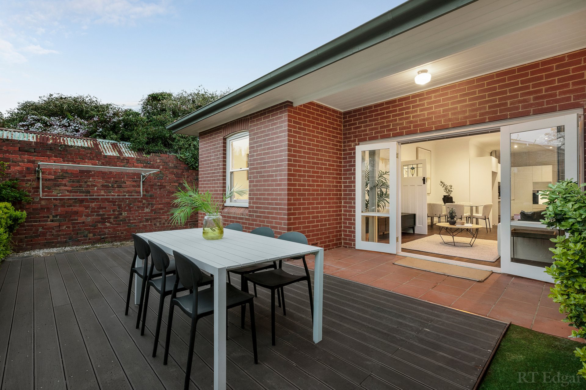Property Gallery Thumbnail 17