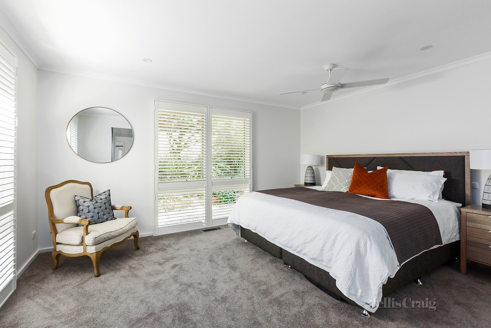 8 Locksley Avenue, Kew image 10