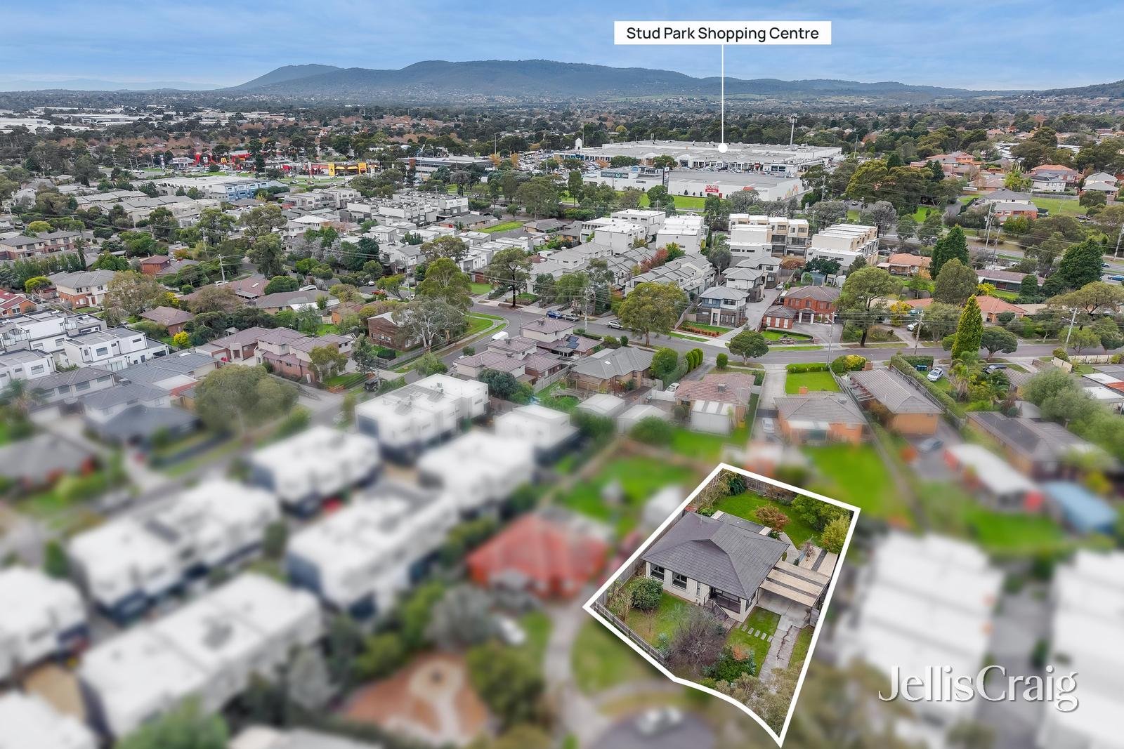 8 Luton Court, Rowville image 15