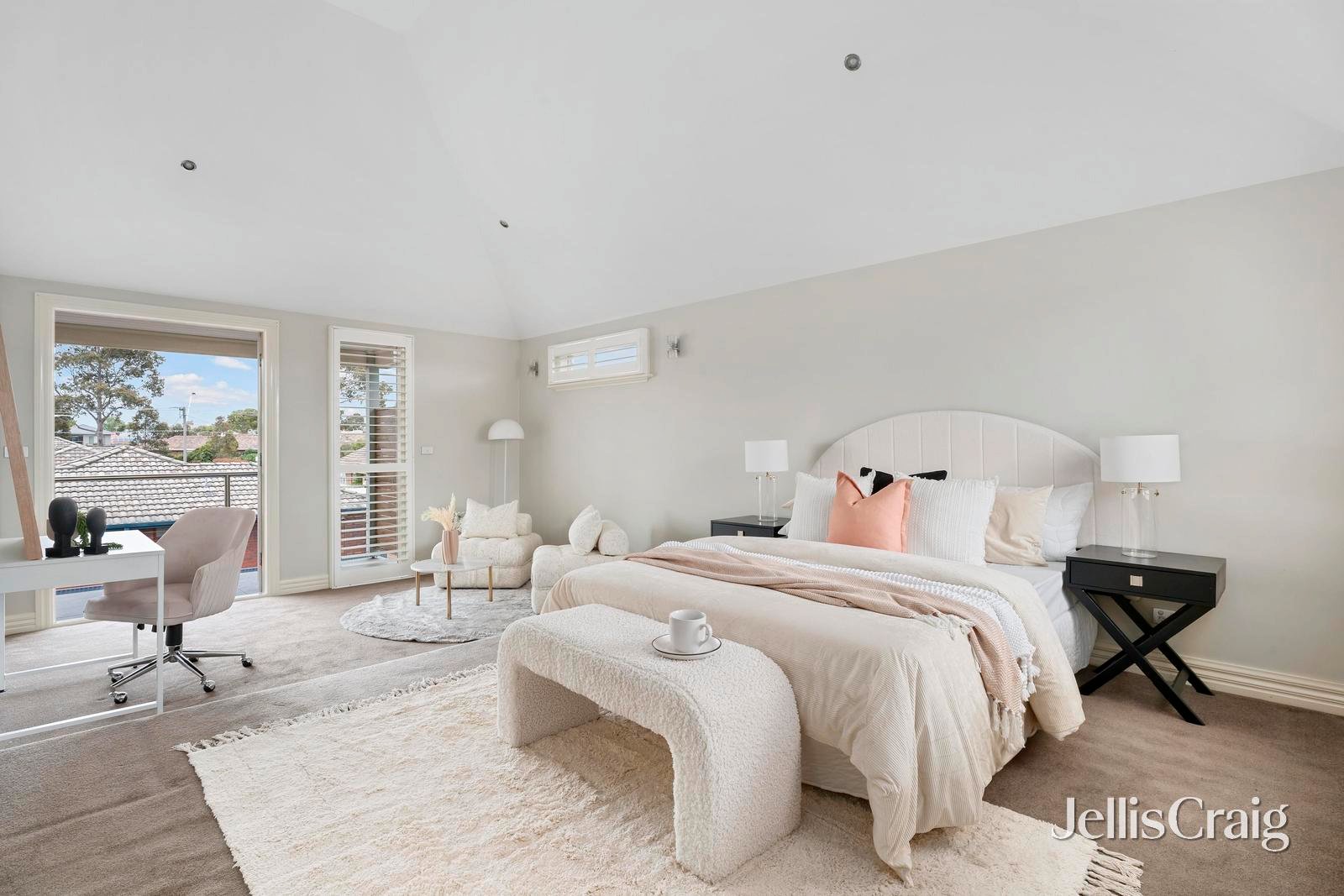 8 Mackay Street, Essendon image 10