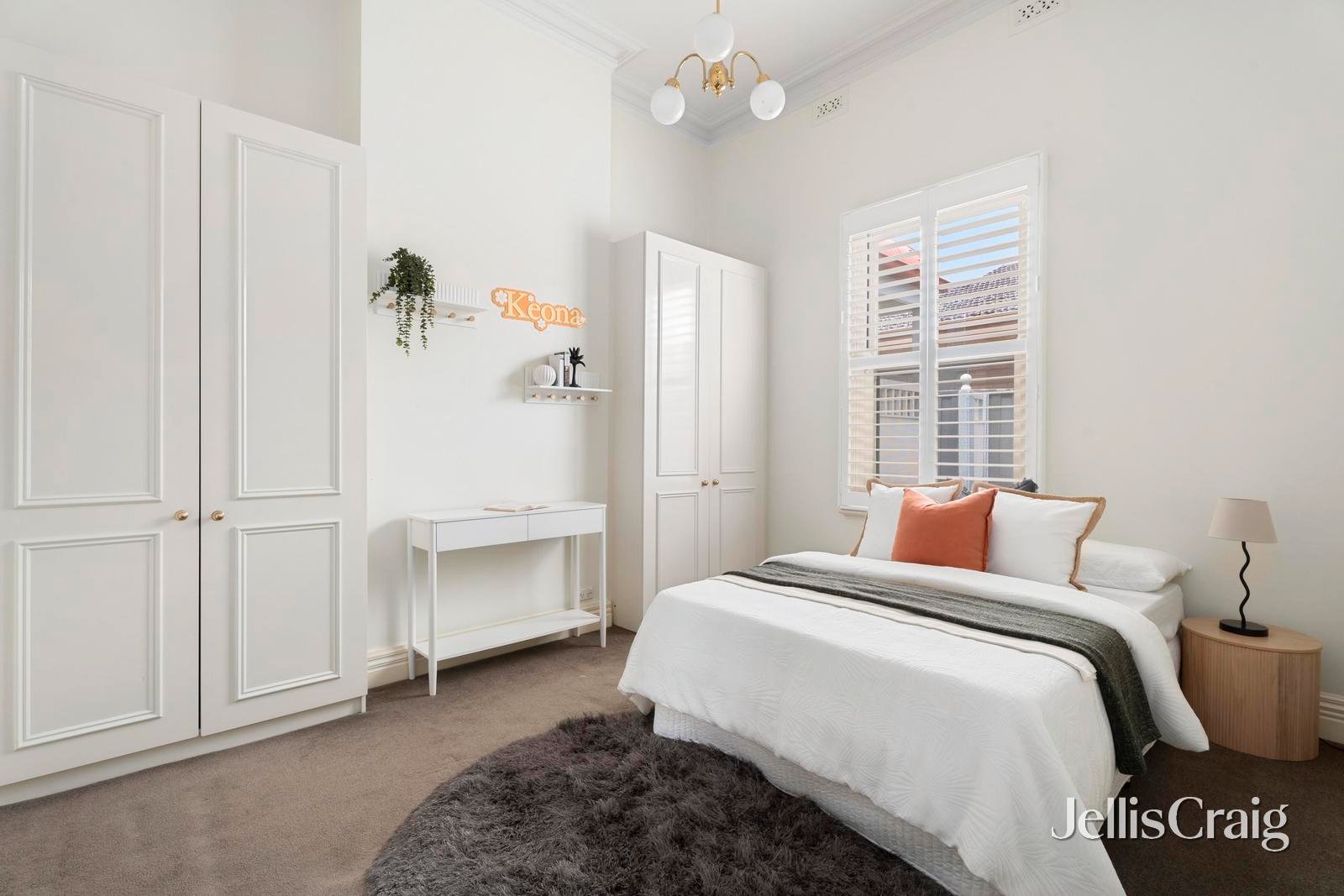 8 Mackay Street, Essendon image 12