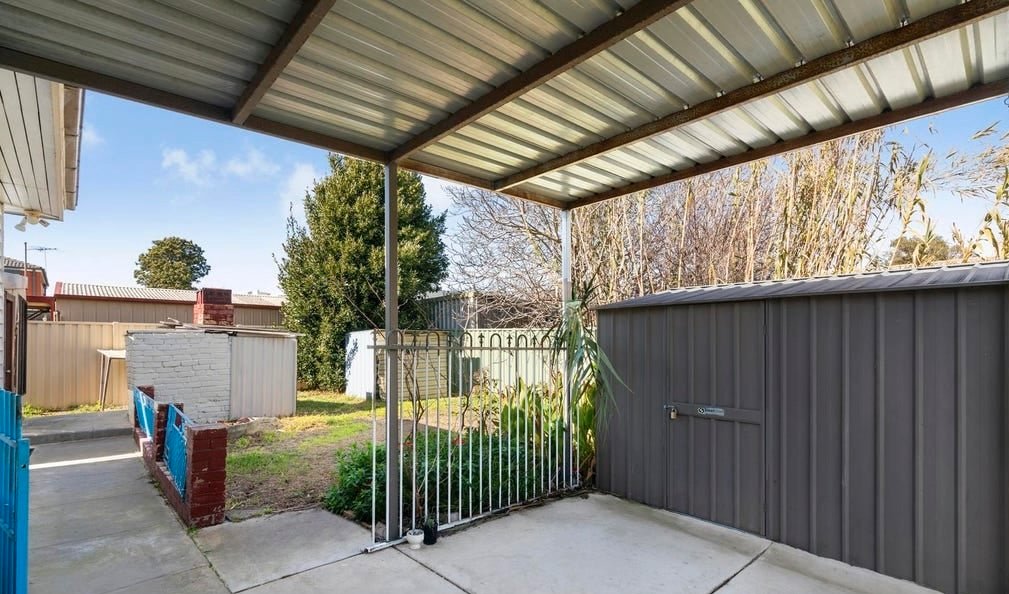 8 Maine Hey Crescent, Springvale image 11