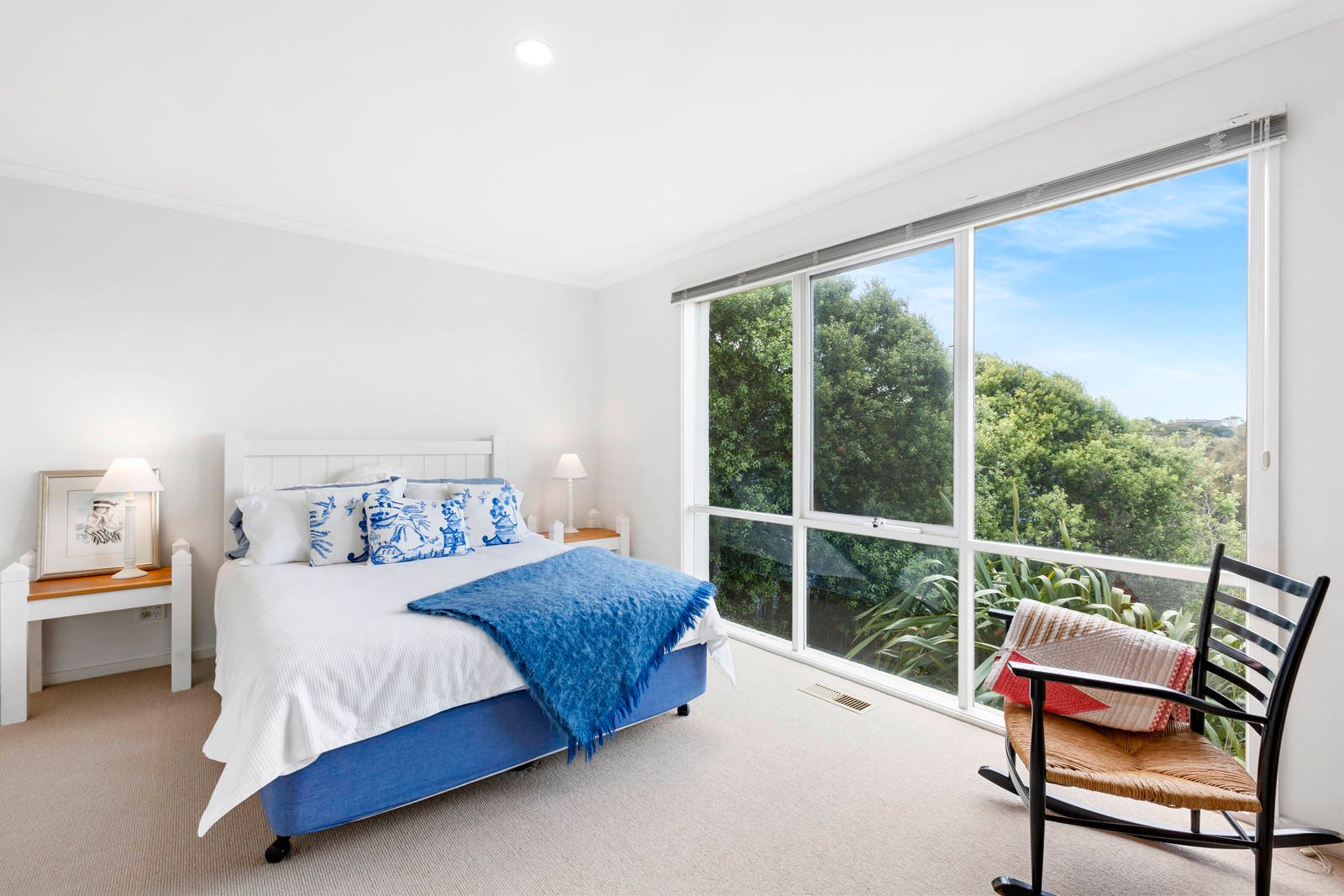 Property Gallery Thumbnail 8