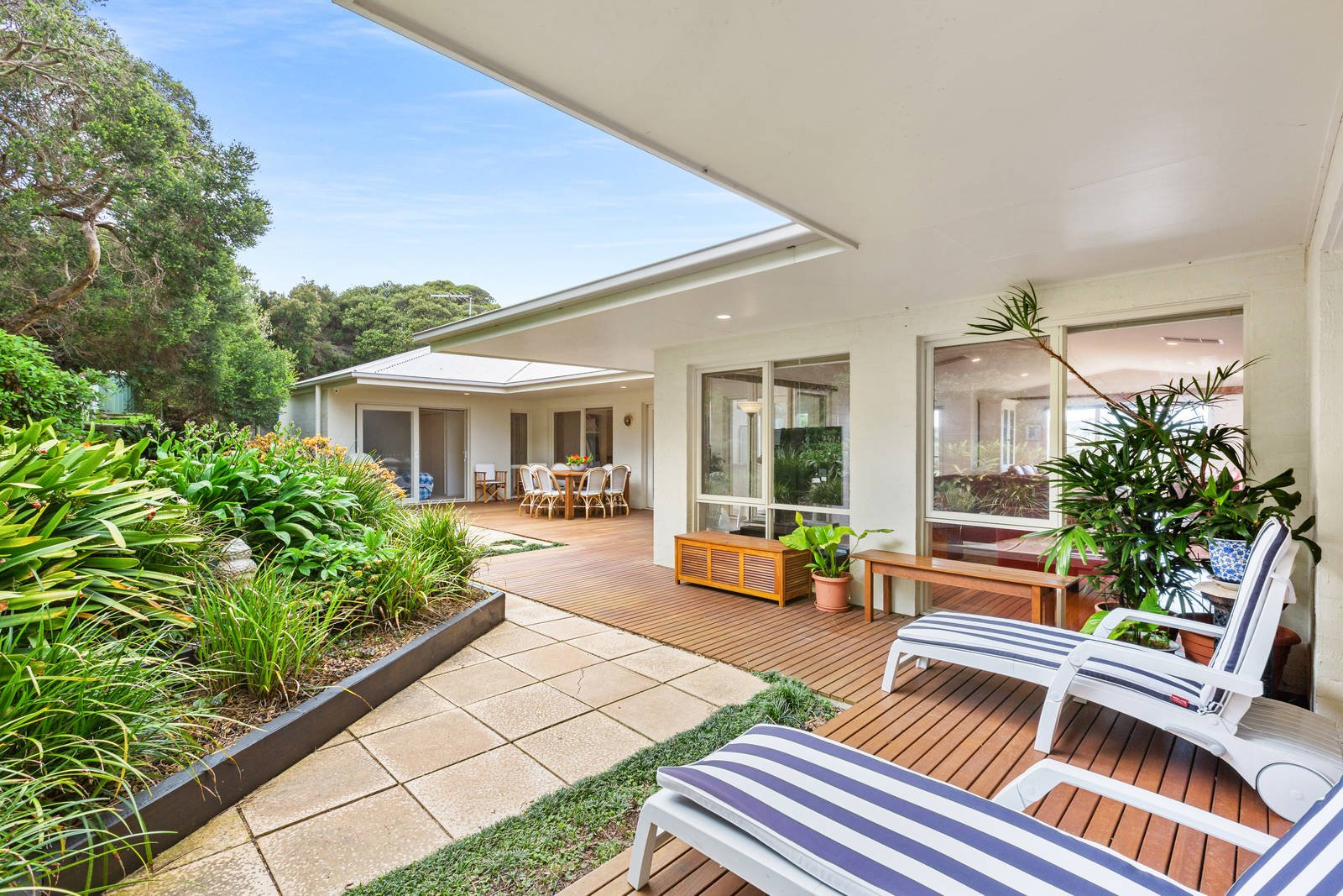 Property Gallery Thumbnail 13