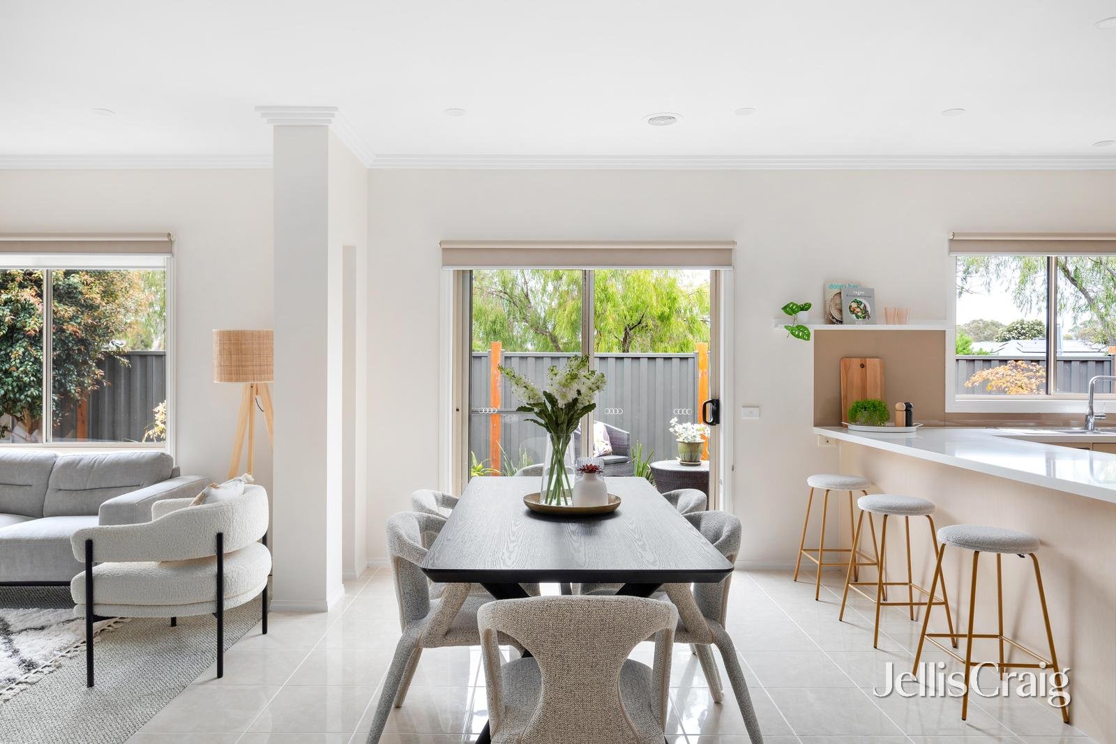 8 Mandalong Crescent, Doreen image 4