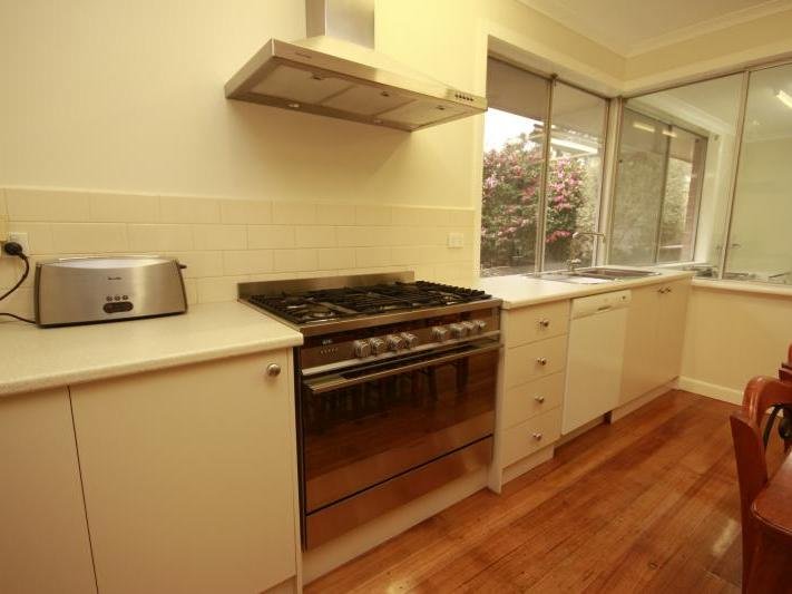 8 Maple Court, Ringwood East image 4