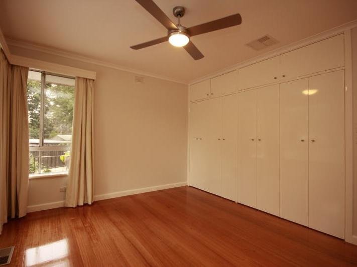 8 Maple Court, Ringwood East image 6