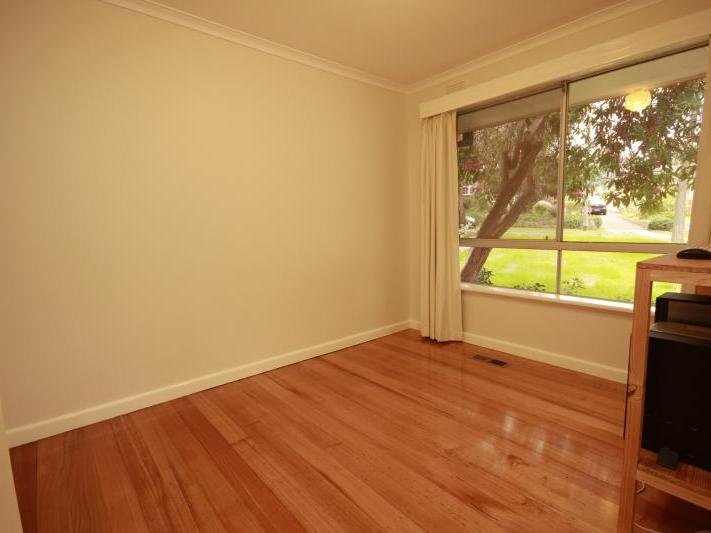 8 Maple Court, Ringwood East image 10