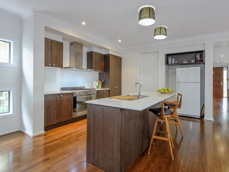 8 Margaret Street, Box Hill image 2