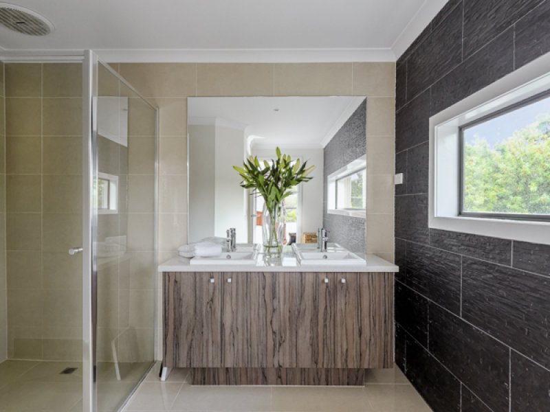 8 Margaret Street, Box Hill image 5