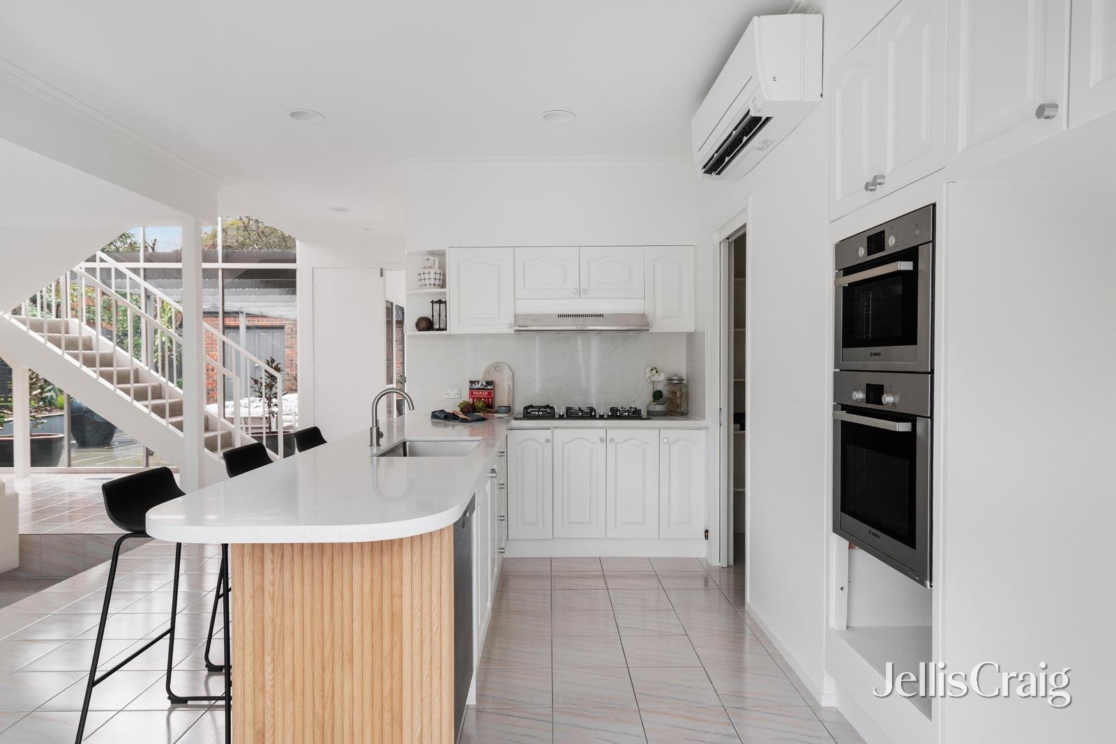 8 Martin Road, Glen Iris image 7