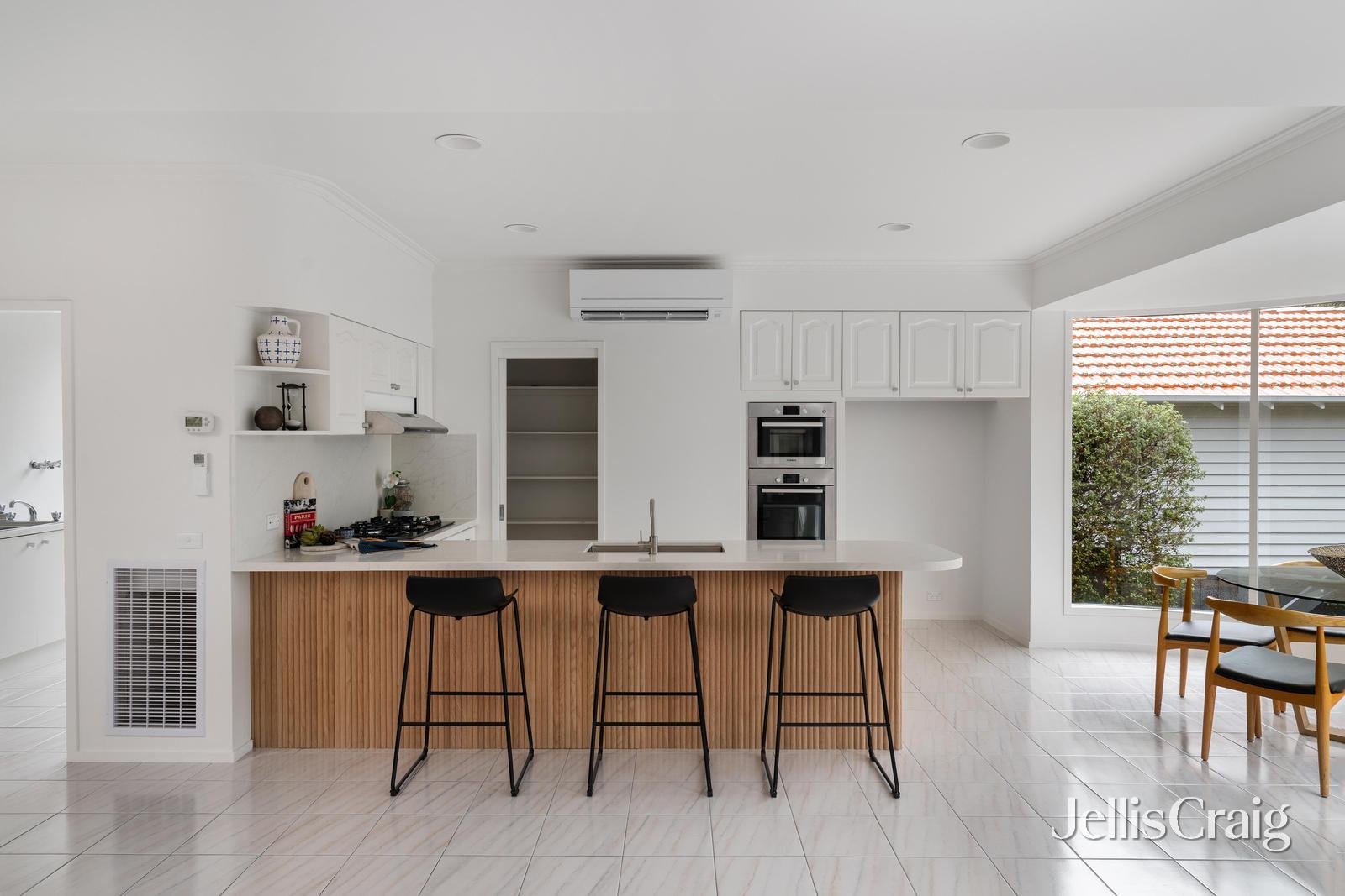 8 Martin Road, Glen Iris image 11
