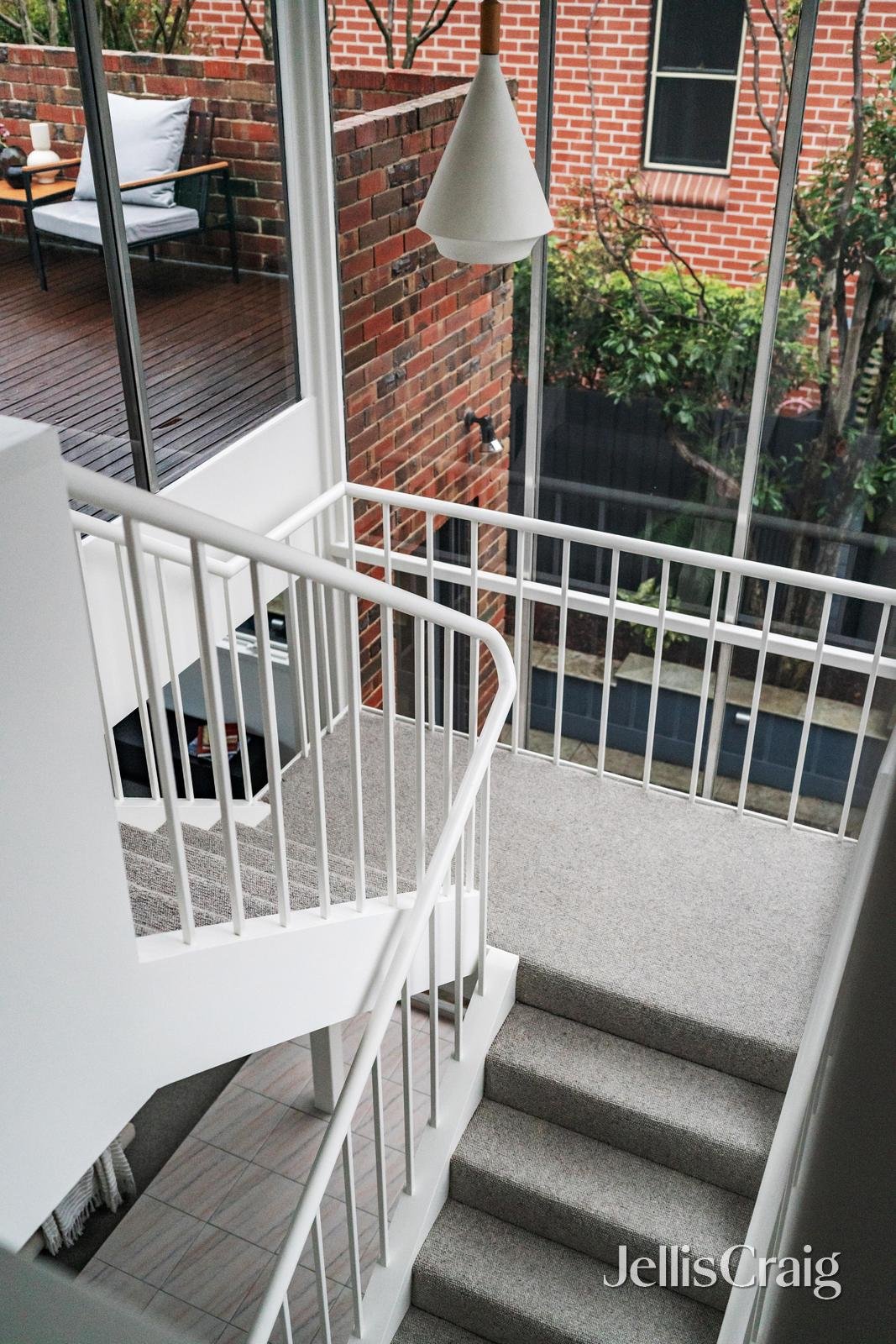 8 Martin Road, Glen Iris image 18