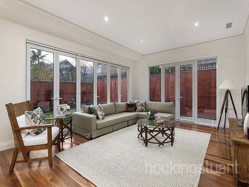 8 Maurice Street, Hawthorn East image 5