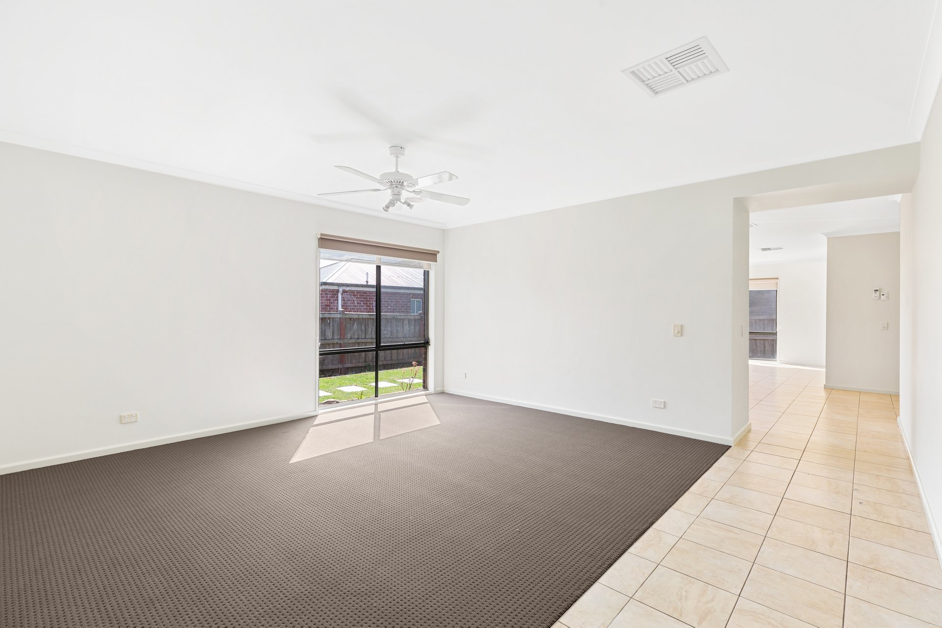 Property Gallery Thumbnail 3