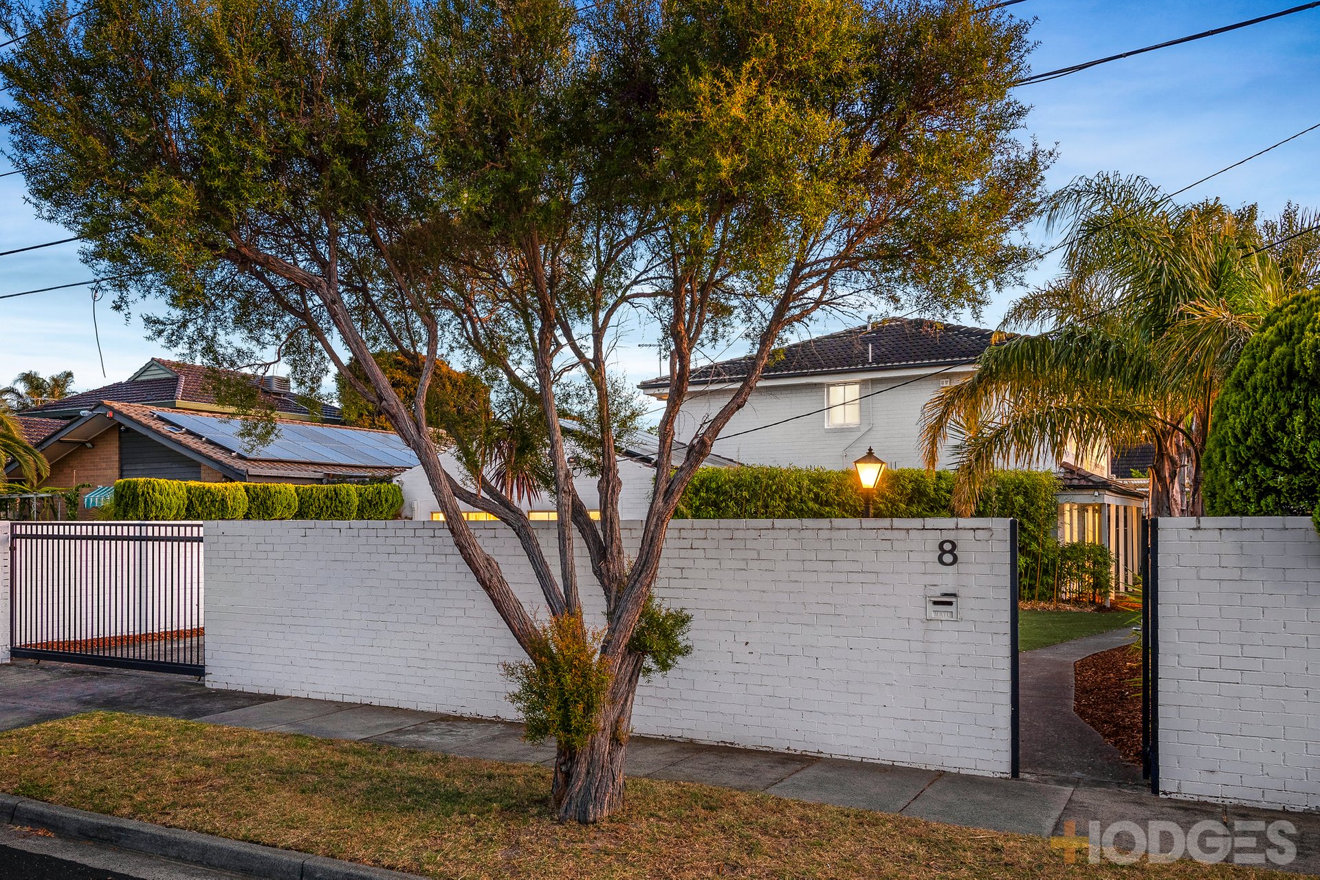 8 McFarlane Court Highett