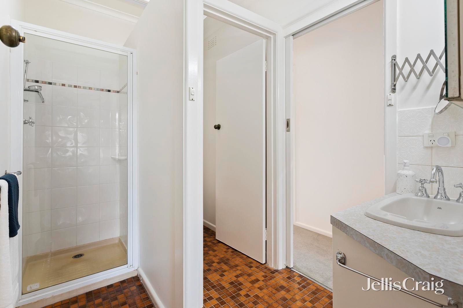 8 Mckay Court, Ringwood image 7