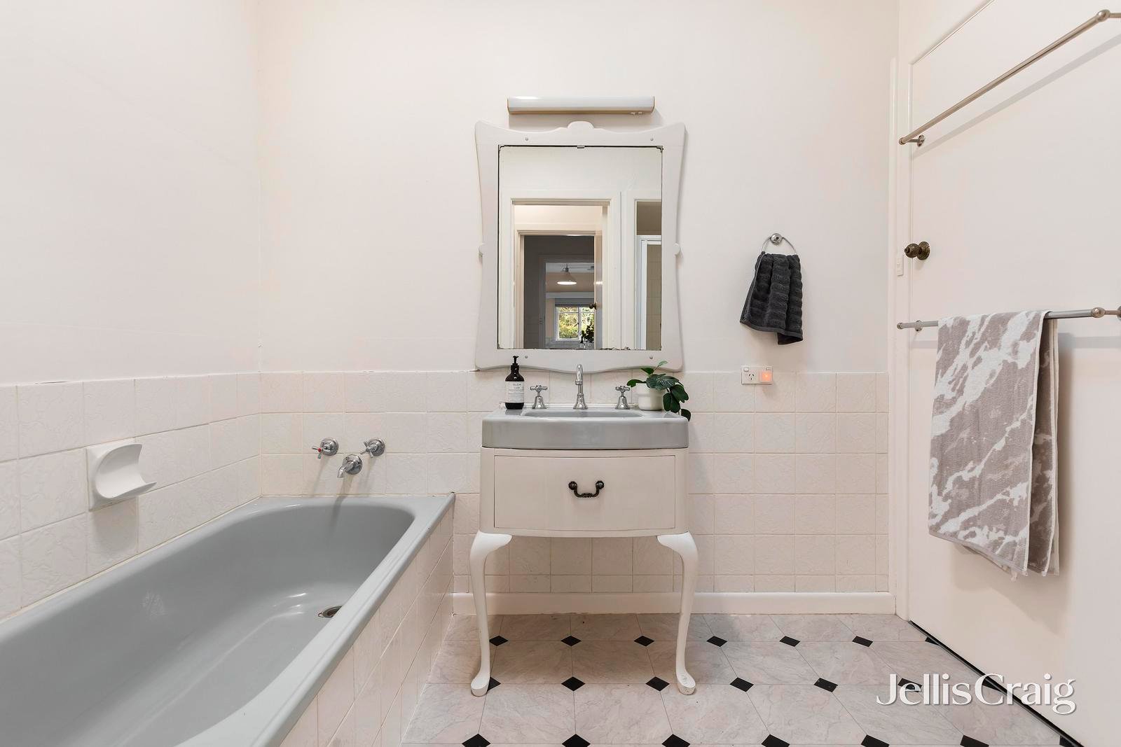 8 Mckay Court, Ringwood image 9