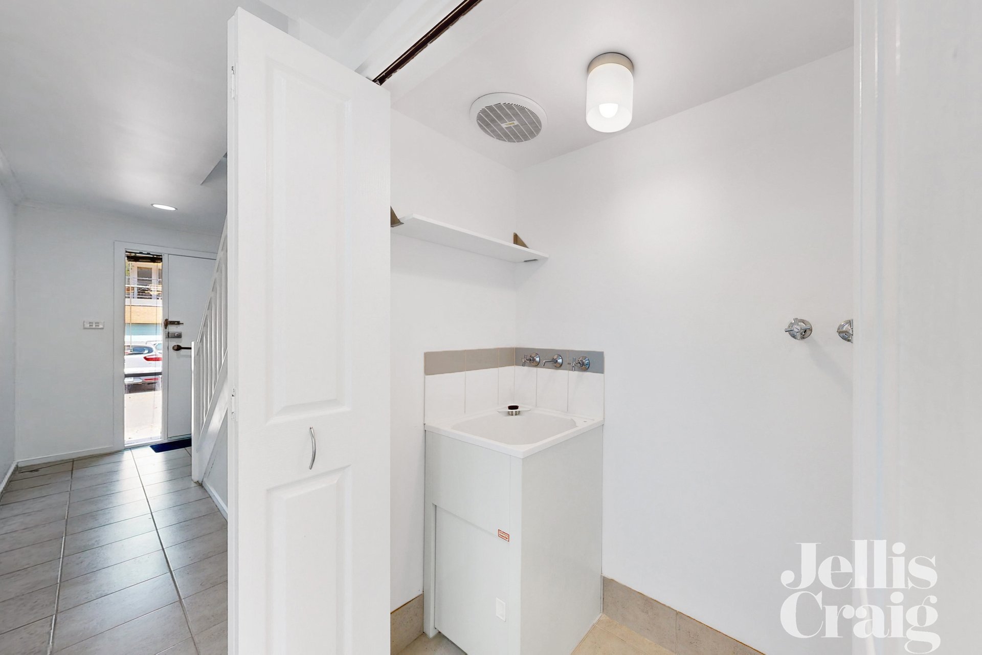 8 McNamara Mews, Kensington image 10
