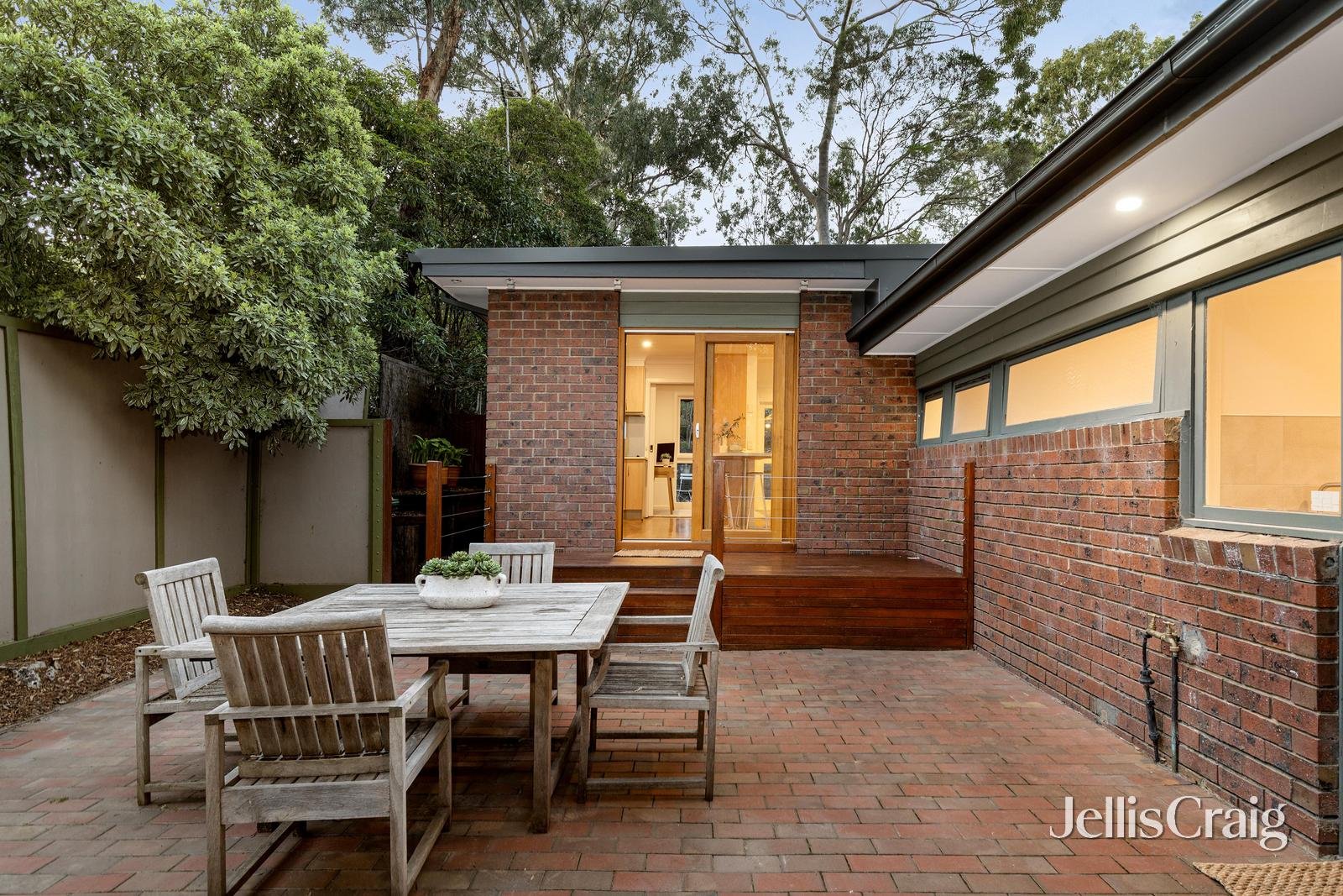 8 Meadow Crescent, Montmorency image 15
