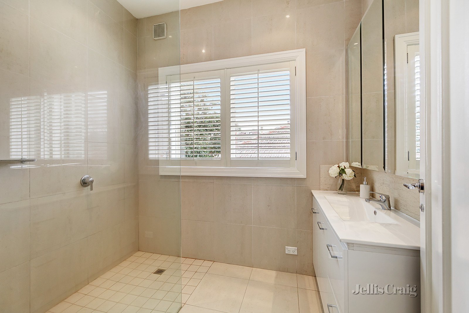 8 Merrion Place, Kew image 8