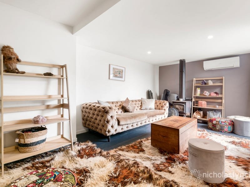 Property Gallery Thumbnail 3