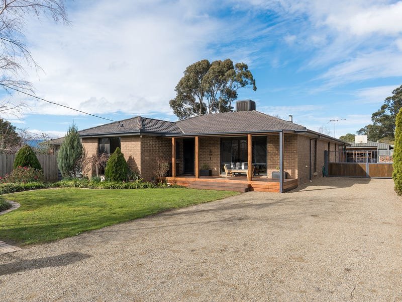 8 Mill Road, Yarra Glen image 1