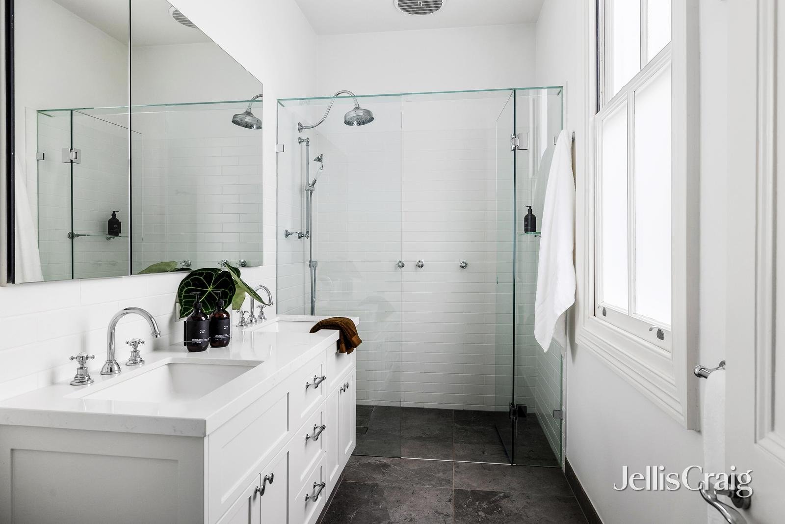 8 Moorhouse Street, Armadale image 6