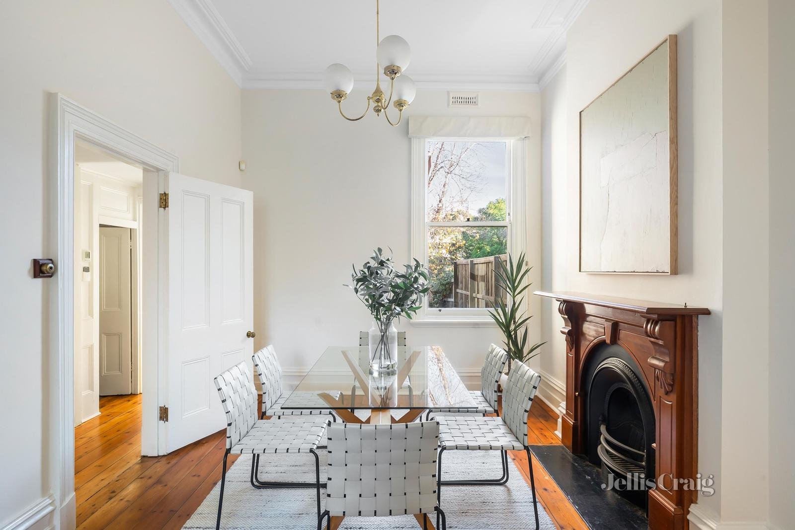 8 Morang Road, Hawthorn image 6