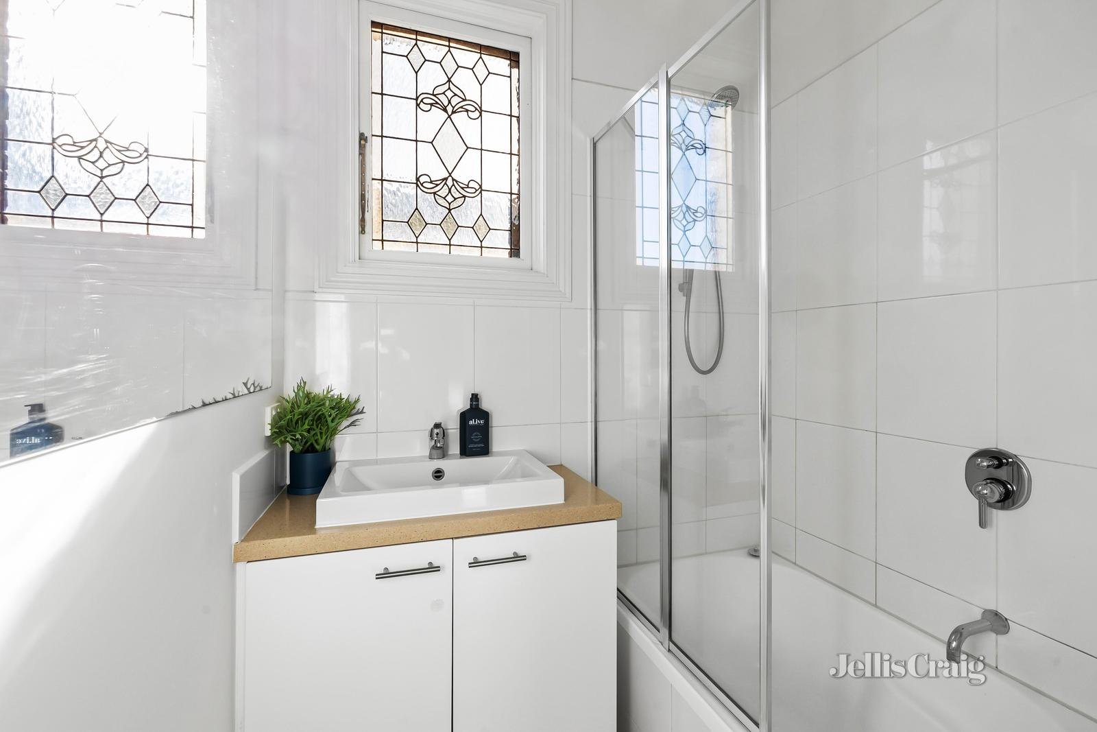 8 Morang Road, Hawthorn image 11
