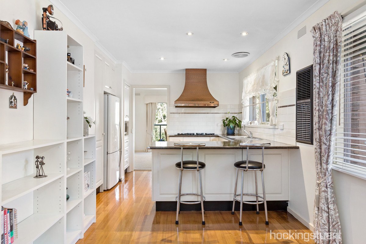 8 Morton Street, Box Hill South image 4