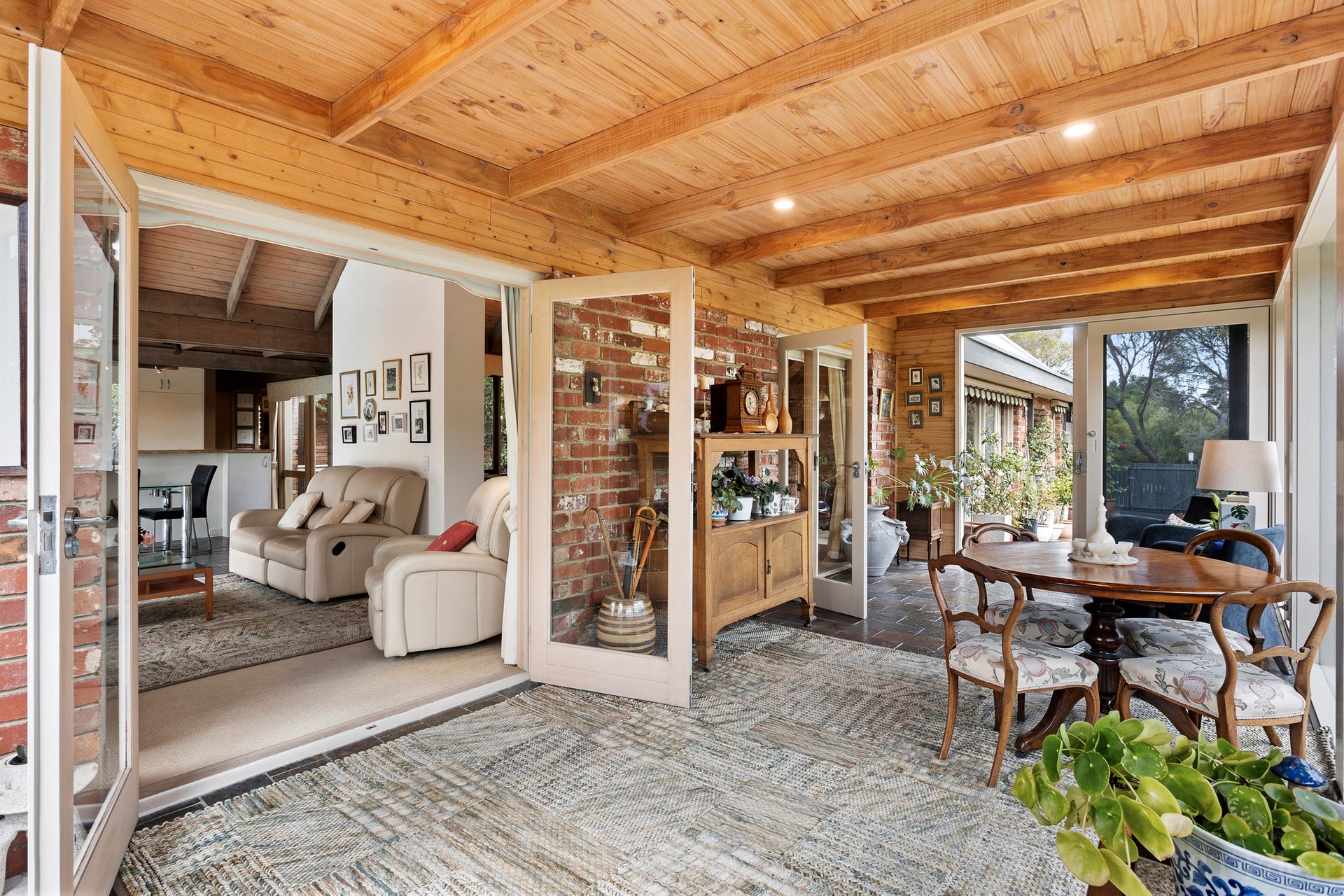 Property Gallery Thumbnail 10