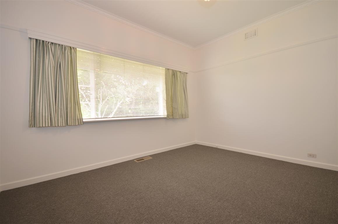 8 Muir Crescent, Newington image 8