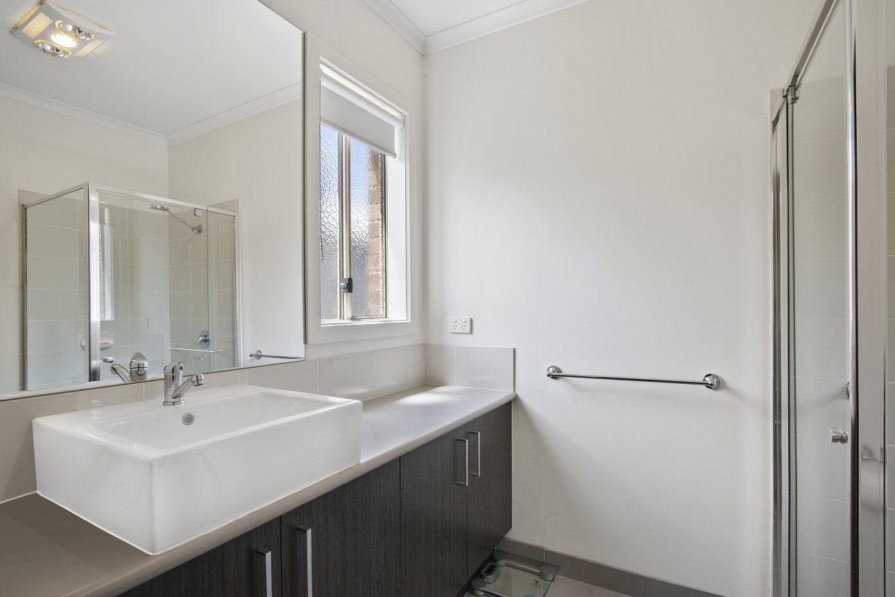 8 Mumm Street, Waurn Ponds image 5